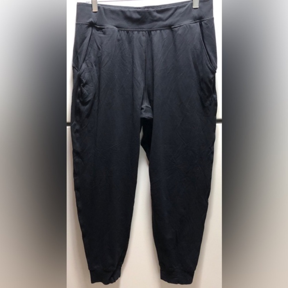 🪺Under Armour Black Loose Fit Joggers
